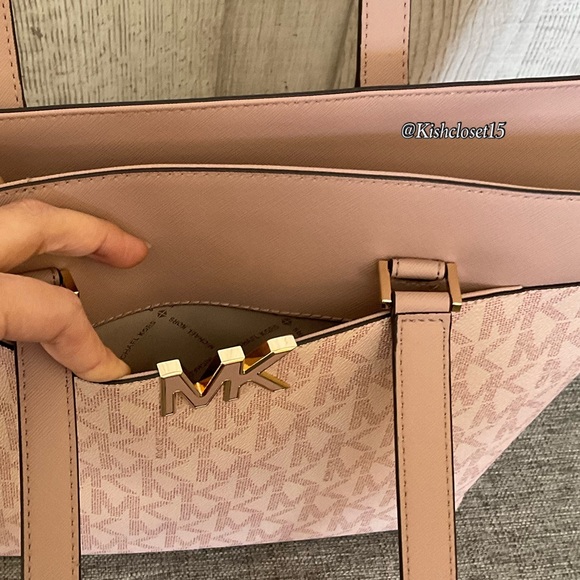 FINAL PRICE‼️ 🎉HOST PICK🎉 NWT Michael Kors Florence Logo Signature Ballet Tote - Picture 13 of 17